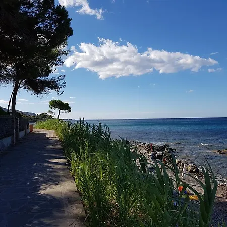 Marina Di Baia Capitello