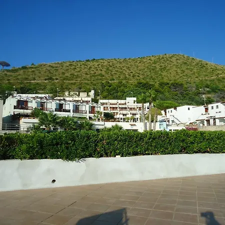 Marina Di Baia Capitello * モンテコーリチェ